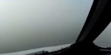 VIDEO KOJI LEDI KRV: Pogledajte kako izgleda slijtanje aviona po gustoj magli