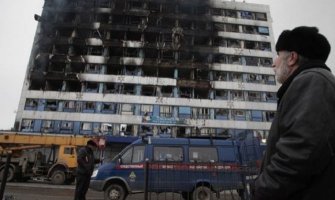 Poginulo  deset a povrijeđeno 28 policajaca u borbam sa ekstremistima