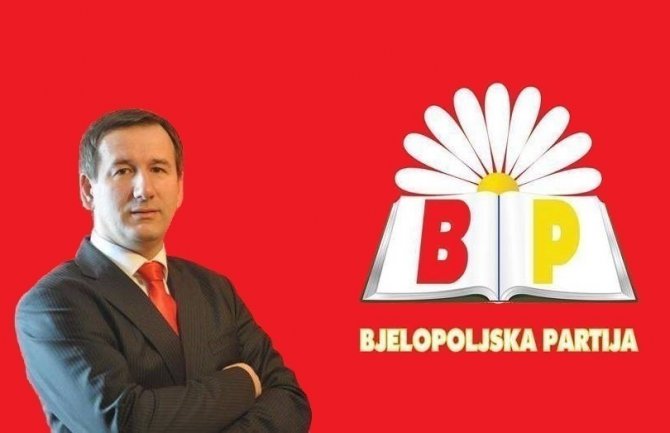 Međedović:   DPS vodi sebičnu politiku