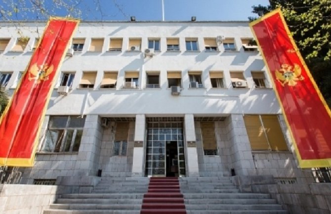 O ukidanju imuniteta poslanicima do kraja decembra na sjednici parlamenta