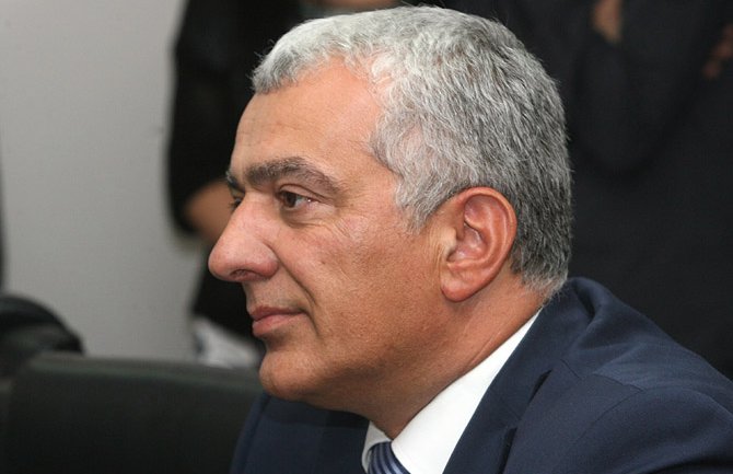 Mandić: Sa ulice došli na vlast, sa nje će i otići