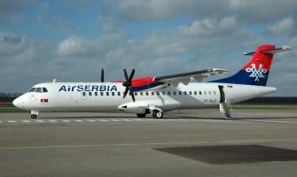 Autističnom dječaku zabranjeno da putuje avionom Er Srbije do Tivta