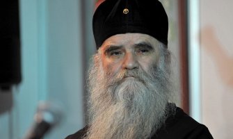 Amfilohije nas svađa i dijeli  zbog NATO-a