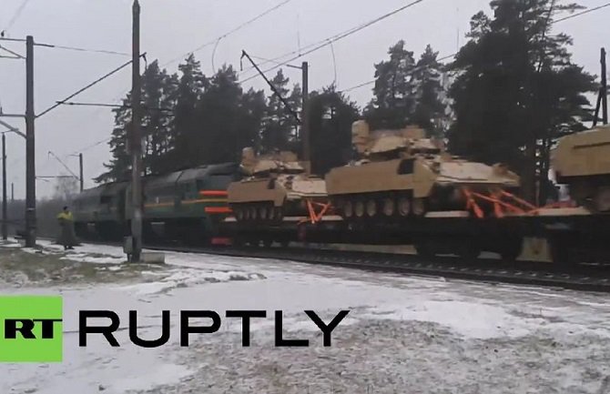 Tenkovi SAD-a viđeni u blizini ruskih granica!