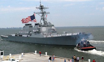 Američki mornari deset mjeseci gledali koleginice dok se tuširaju