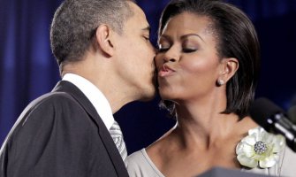 Obama ne zna šta da kupi ženi za Božić