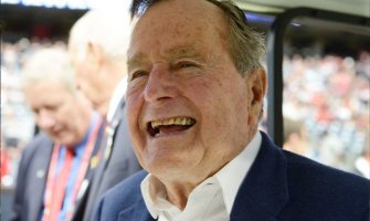 Buš stariji u bolnici 