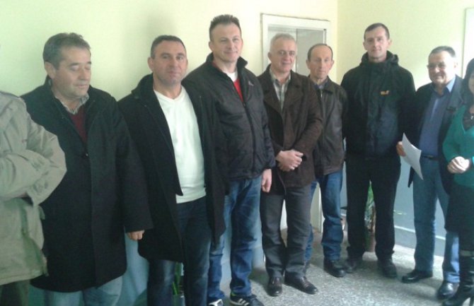 Težak položaj radnika,  neophodno je država da pomogne