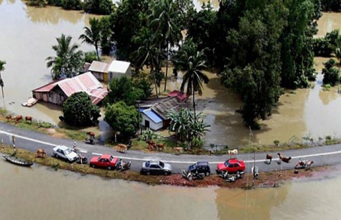 Malezija: Usljed poplava evakuisano 103.000 ljudi 