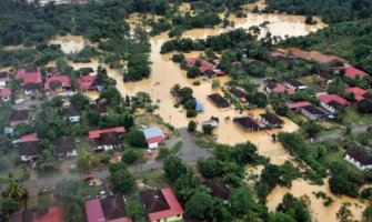 Poplave u Maleziji odnijele pet života,120.000 ljudi evakuisano