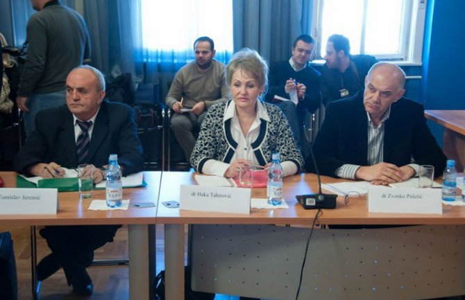 Tahirović: Štrajk roditelja  namješten i ispolitizovan