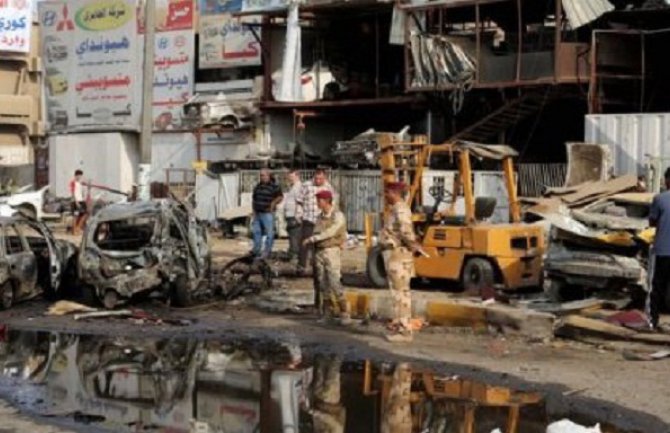  U bombaškim napadima  poginulo  pet i povrijeđeno 20 osoba