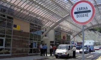 Otkaz dvojici carinika