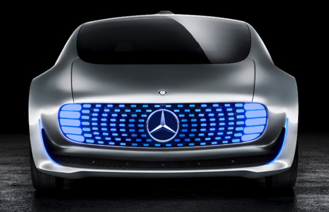 Mercedesov automobil bez vozača (FOTO/VIDEO)