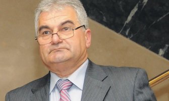 Siništaj: Nimanbegu da ispuni svoju ljudsku obavezu i podnese ostavku