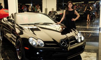 Kinezi više ne žele golišave manekenke na sajmovima