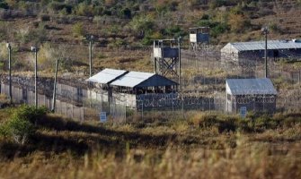 Pet jemenskih zatvorenika pušteno iz zatvora Guantanamo