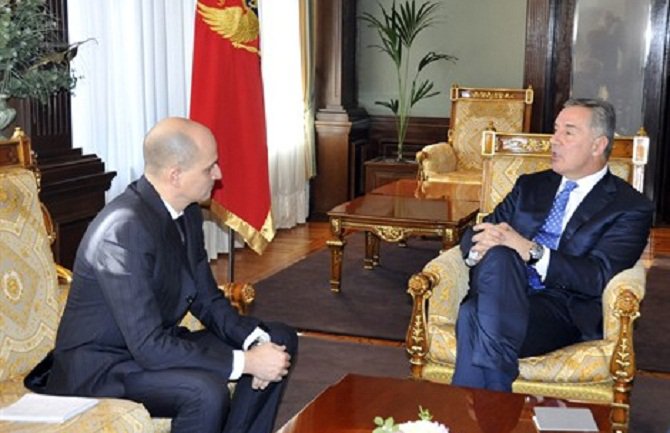  Mađarska cijeni spremnost Crne Gore za članstvo u NATO