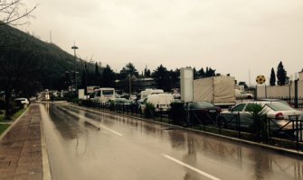 Budva i dalje blokirana, teren težak za sanaciju