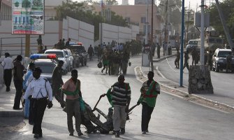 Bombaški napad ispred hotela u Mogadišu, Erdogan ne odustaje od posjete