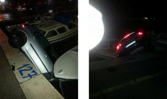 Još jedan automobil sletio u marini