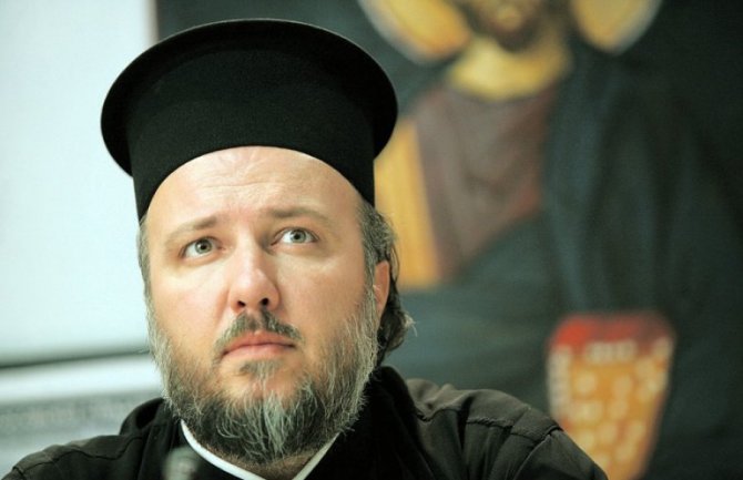 50tak sveštenika, monaha, monahinja i članova porodica ostaje bez dozvole boravka u CG