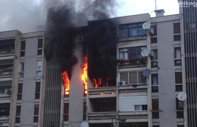 Starica stradala u požaru