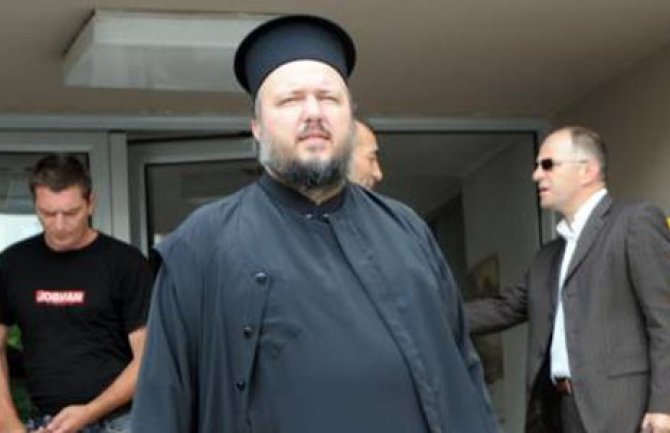 Mitropolit i NATO: Amfilohije ima pravo na svoje mišljenje