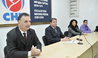 Još sedam članova podnijelo ostavku