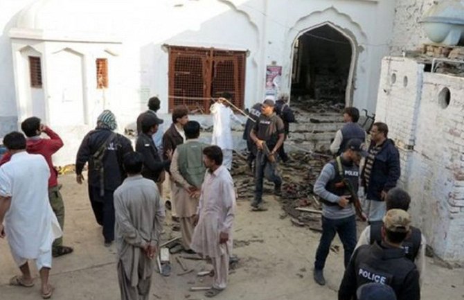 Dvije osobe poginule u bombaškom napadu na šiitsku džamiju