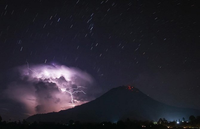 Eruptirao vulkan na planini Sinabung