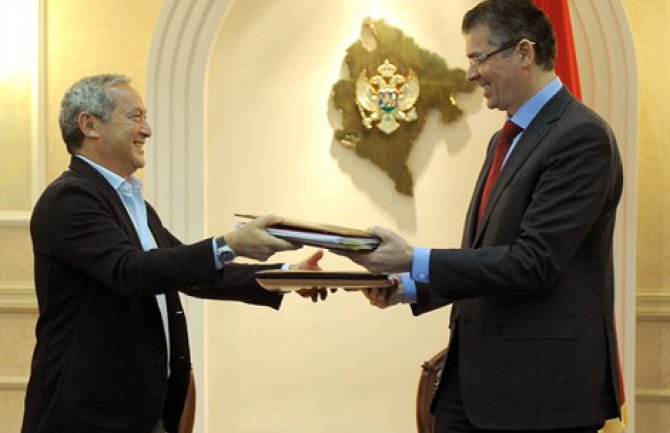 Mamula data na zakup 49. godina