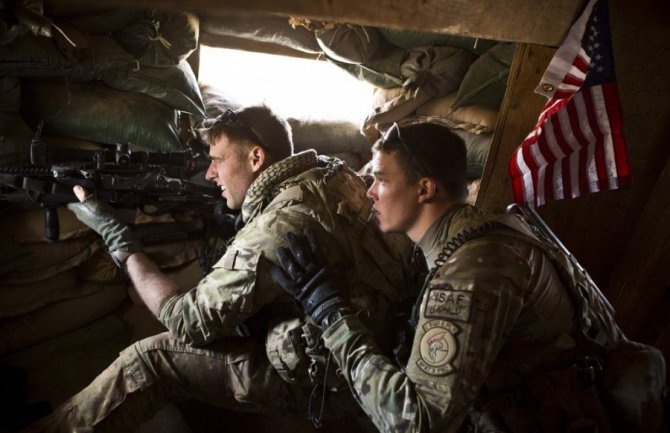 Vojnici SAD evakuisani pošto je Al Kaida zauzela grad u Jemenu 