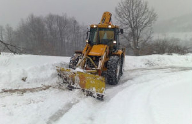 Svi putnici evakuisani