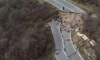Klizište na magistralnom putu Cetinje-Budva pomjerilo se još 10 metara