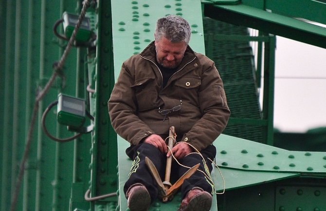 Kraj drame na Željezničkom mostu u Beogradu(VIDEO)