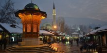 Sarajevo: Žene se potukle zbog vjere, putnici tramvaja navijali(VIDEO)