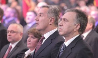 Đukanović i  Vujanović uputili telegram saučešća Vučiću