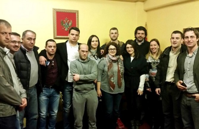 Novo rukovodstvo Foruma mladih SDP izabrano danas