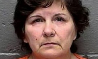 Baka (63) iskasapila muža, pa nosila djelove njegovog tijela sa sobom