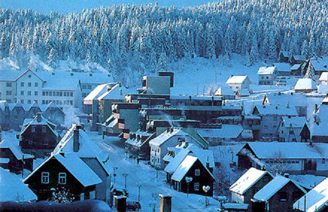 Aleksandra Vuković nastaviće svoje političko djelovanje u DEMOS-u