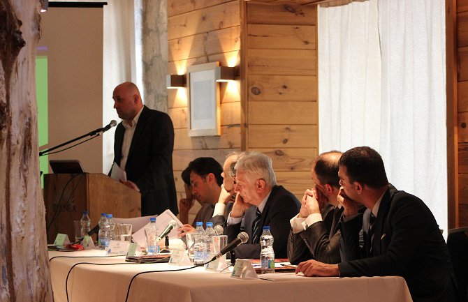 Svečano otvorena druga po redu dvodnevna konferencija „Dani bankarstva i preduzetništva“. 