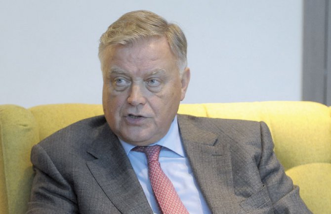 Superauto-put - London – Moskva – Njujork!