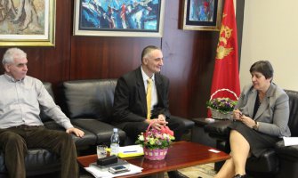 Vujačić i Kovačević o socijalnoj zaštiti sezonskih radnika