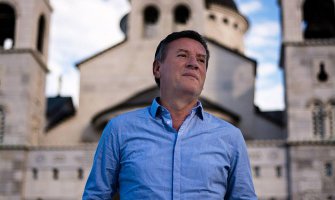 Milorad Rašović, bivši urednik ,,Pobjede'' i osnivač NSS-a, na čelu Odbora za kulturu SL