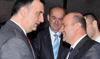 Uprkos problemima, vlast SNP-a i BS-a u Plavu funkcioniše