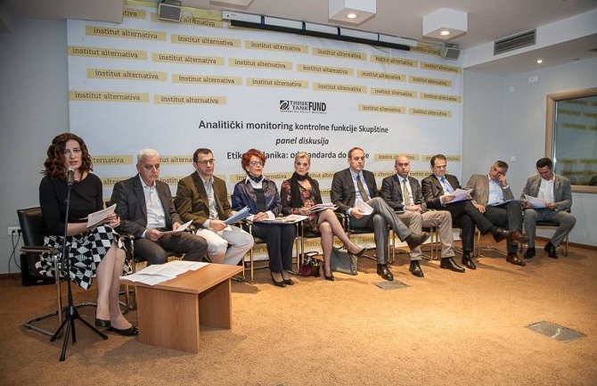 Crnogorski poslanici  nijesu kršili Etički kodeks