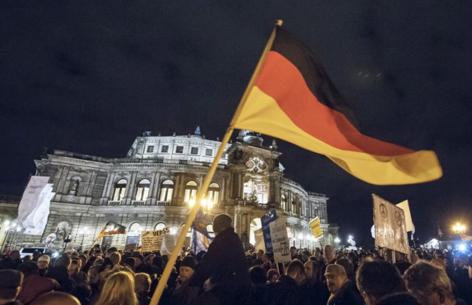 Desetine hiljada Evropljana protiv slobodne trgovine SAD-EU 