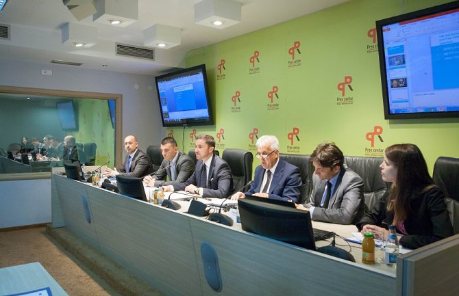 Opštine da pomognu djeci bez roditelja