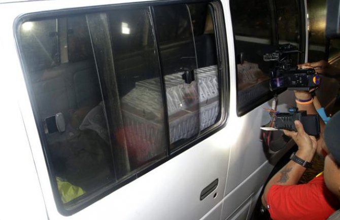 Pjevali himne pred egzekutorima